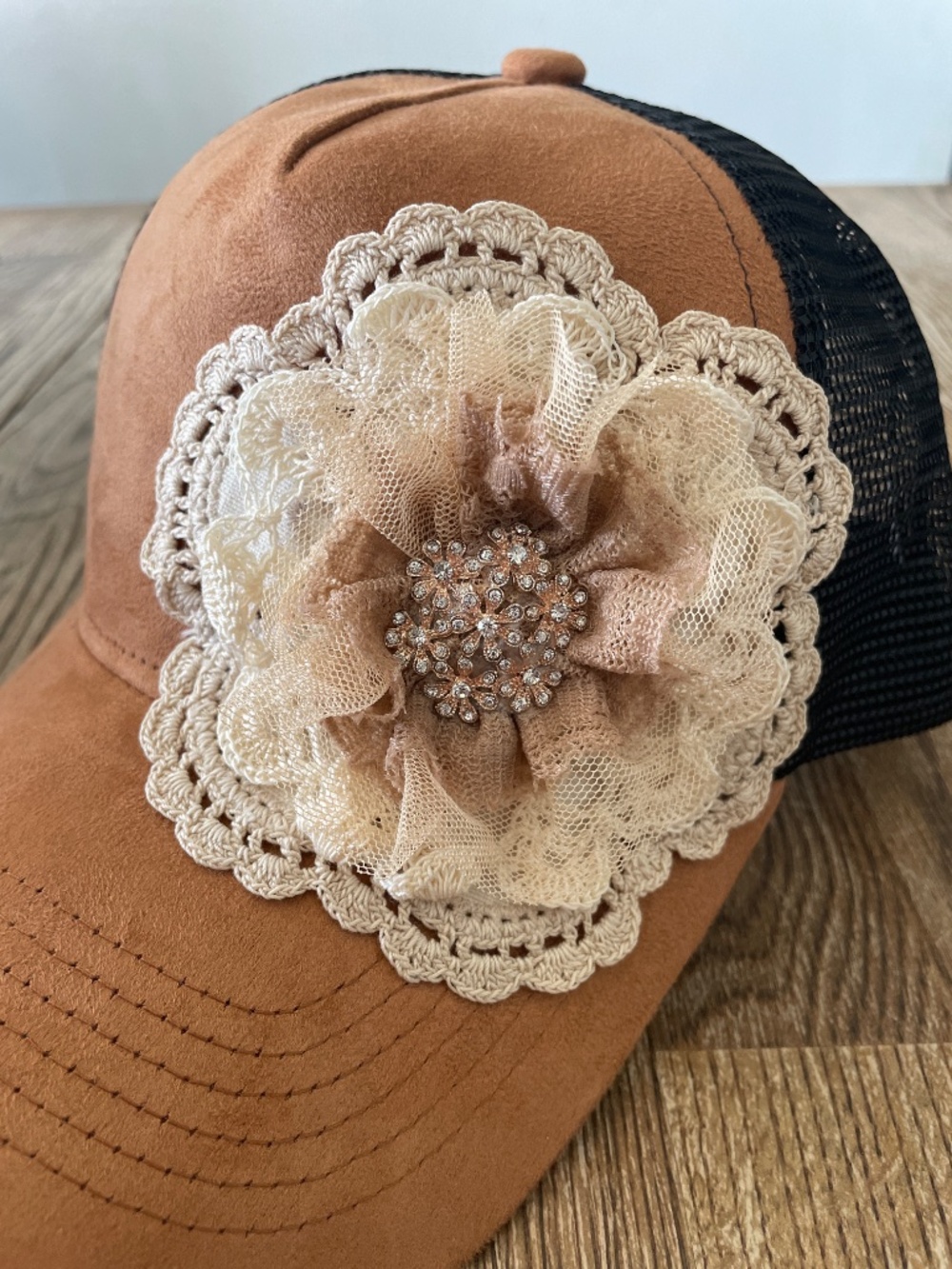 Women’s hats, Women’s bling rhinestone cap, trucker hat, suede hat, baseball hat - Picture 4 of 4
